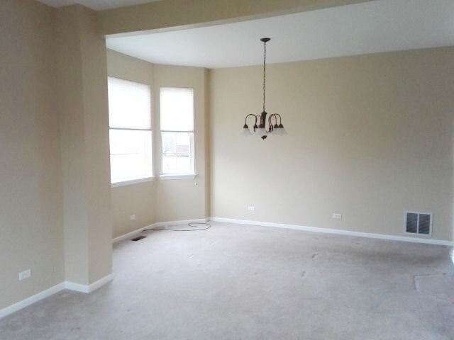 Foto del edificio - 6 Queensbury Ct