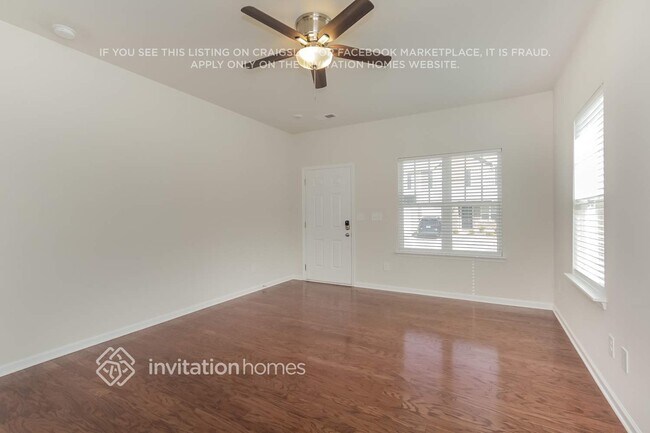 Foto del edificio - 9211 Grand Valley Dr