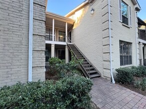 Building Photo - 2700 Revere St