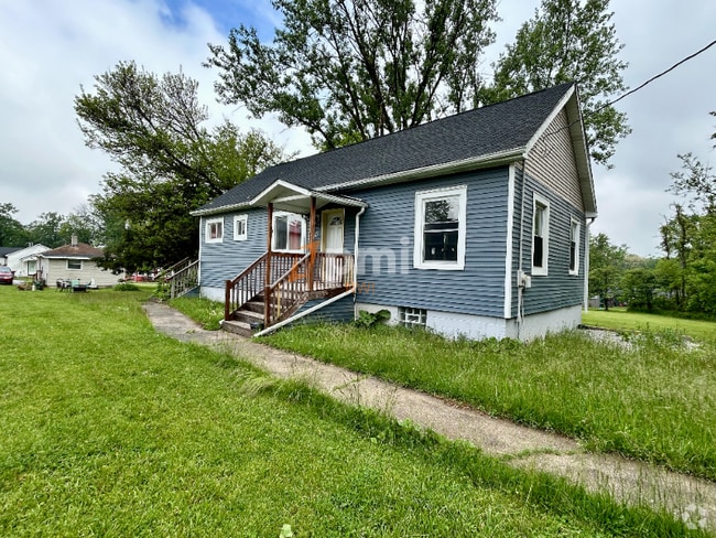 Building Photo - 13328 Edison St
