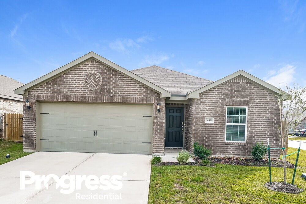 Foto principal - 10499 Red Cardinal Dr NE