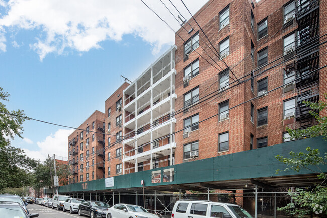 Foto del edificio - 41-40 Denman Street