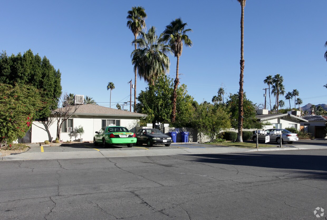 Building Photo - 664-672 S Camino Real