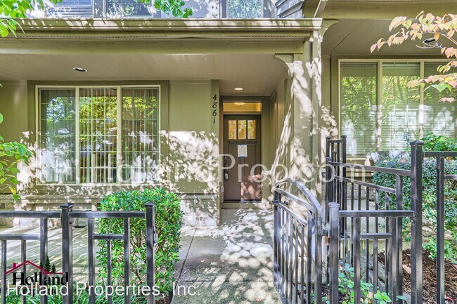 Building Photo - 2 br, 2.5 bath House - 4861 NW Blandy Ter