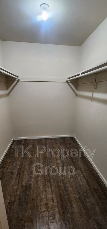 Foto del edificio - 532 Jenkins St