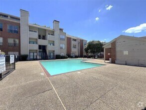 Building Photo - 9747 Whitehurst Dr