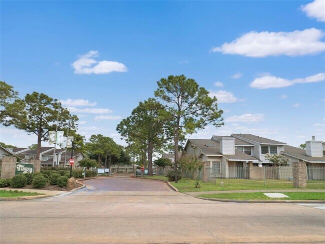 Foto del edificio - 6211 Ludington Dr