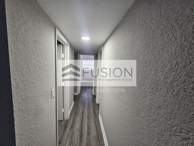 Foto del edificio - 400 NW 65th Ave