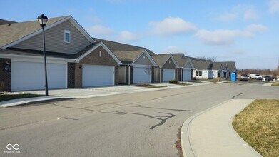 Building Photo - 9732 Highpoint Ridge Dr