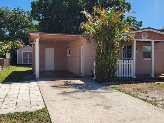 Foto del edificio - 3312 W St Louis St