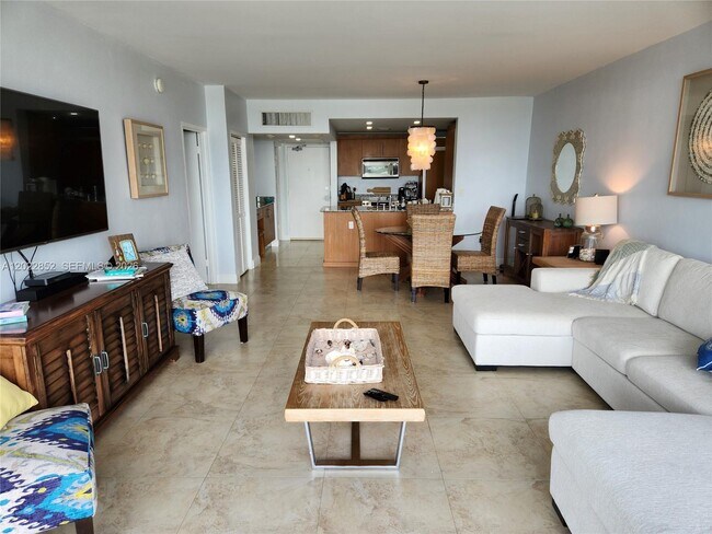 Foto del edificio - 10275 Collins Ave