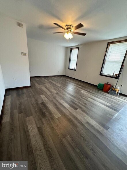 Photo - 2530 E Cambria St Townhome