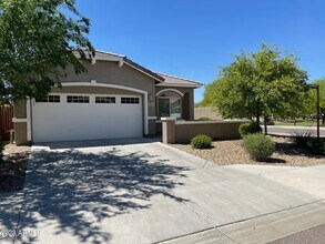 Building Photo - 7621 W Quail Track Dr