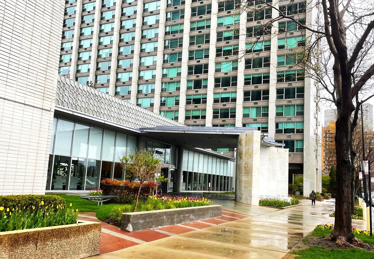 3600 N Lake Shore Dr Unit 1501, Chicago, IL 60613 Condo for Rent in Chicago, IL