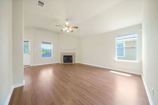 Building Photo - 8514 Torchwood Dr