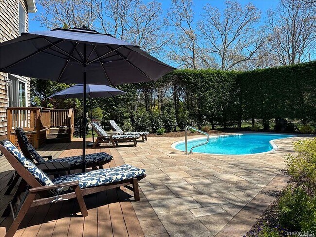 Foto del edificio - 48 Oakhurst Rd