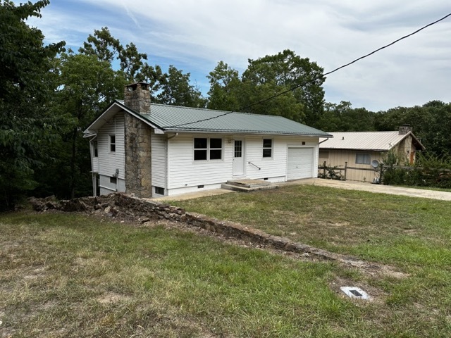Building Photo - 315 W Hazelwood Dr