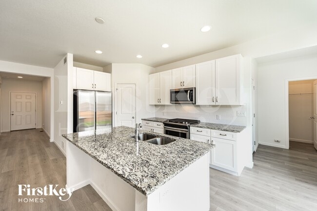 Building Photo - 14693 Normande Dr
