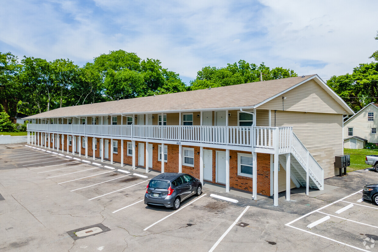 Primary Photo - Highland Apartments