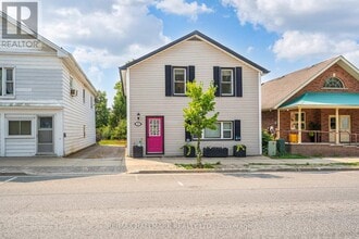 Building Photo - 127 River St