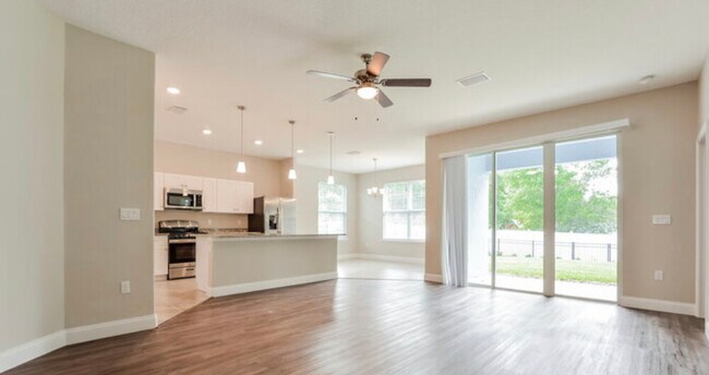 Foto del edificio - 30 Eleven Oaks Cir