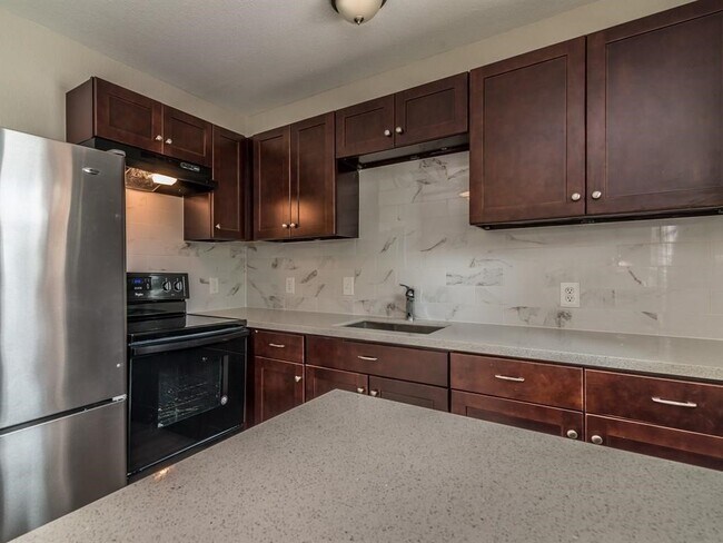 Foto del edificio - 1819 Cove Park Dr