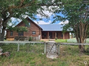 Building Photo - 387 Schmidtzinsky Rd