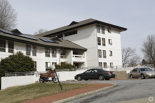 Building Photo - Bartlett Arms Apartments