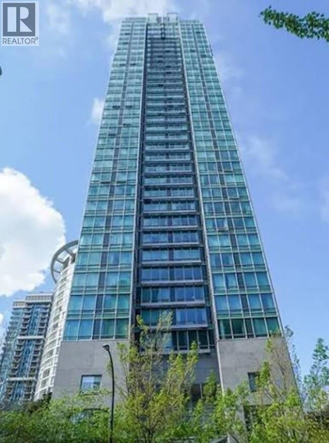Building Photo - 1288 W Georgia St