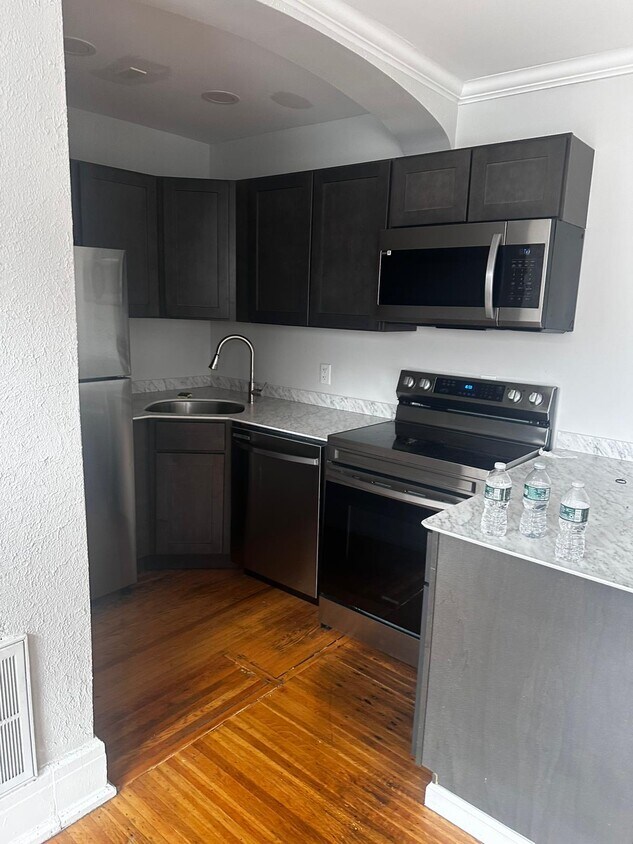 Primary Photo - 552 3rd St