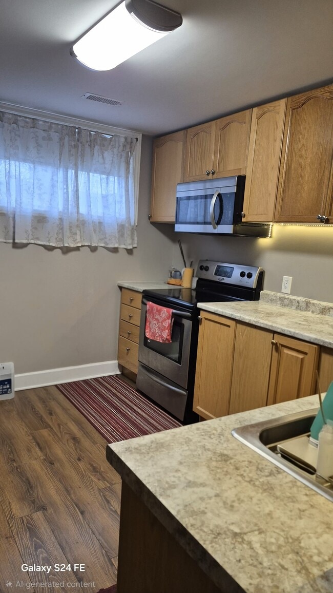 Building Photo - 59 Saxony Cir