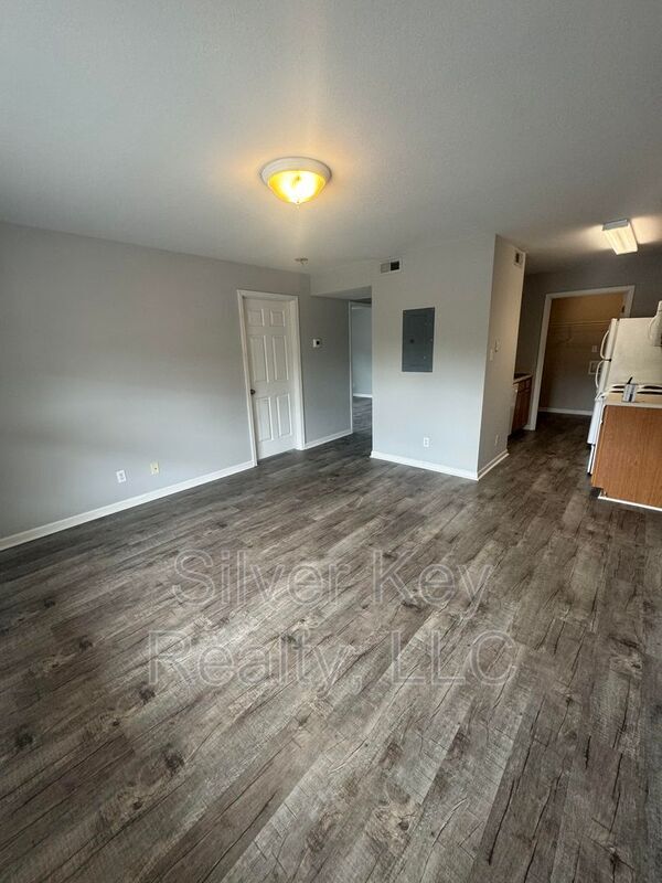 Foto del edificio - 268 Willow Creek Drive