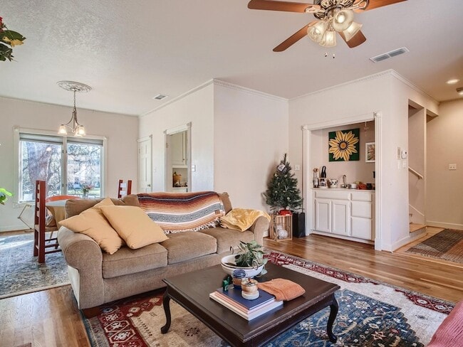 Building Photo - 1626 Palma Plaza Unit 9