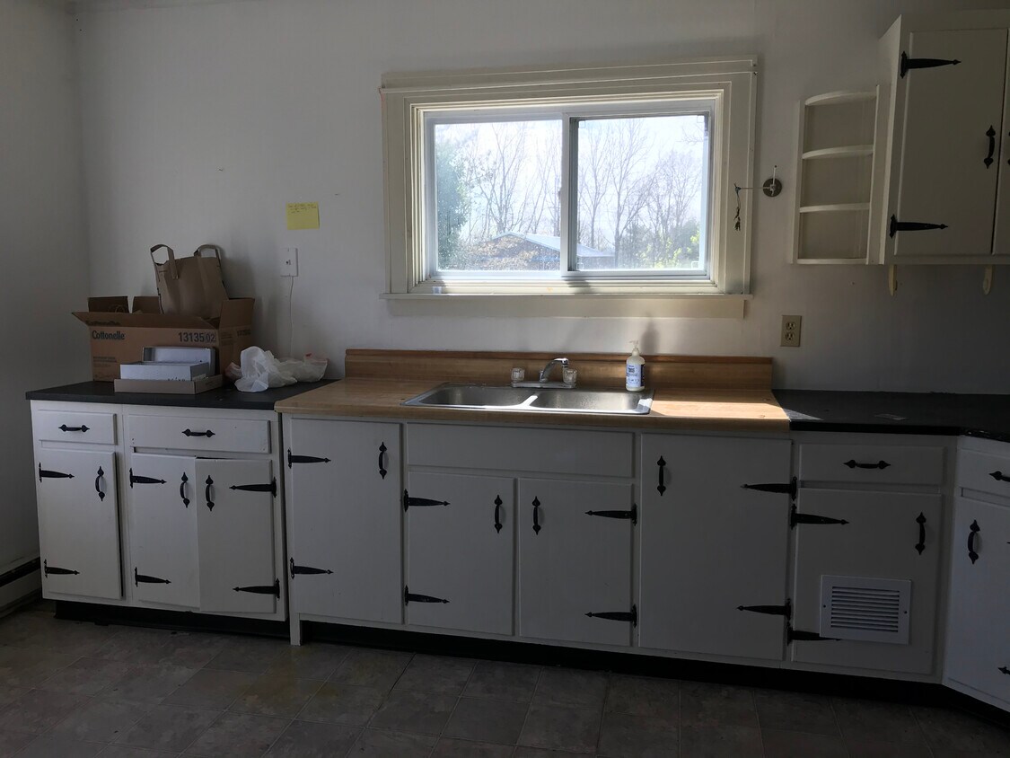 Primary Photo - 3110 N Triphammer Rd