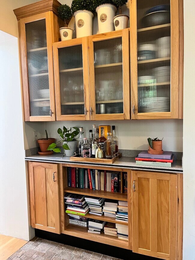 Cocina - 522 W 33rd Street