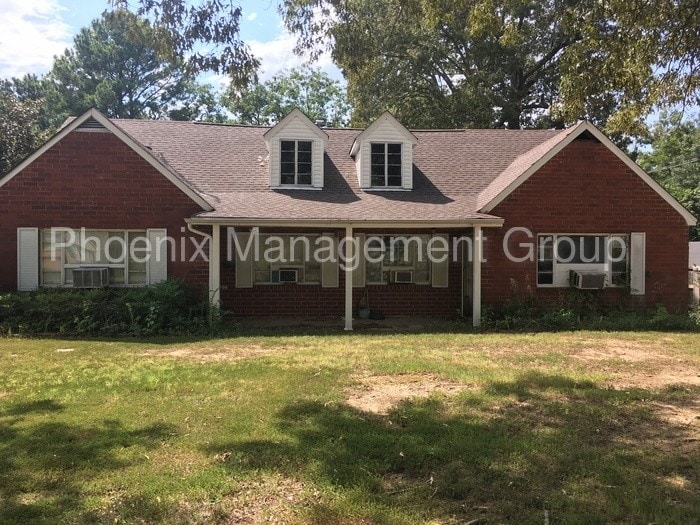 1204 Hollywood Dr Unit B, Jackson, TN 38301 Room for Rent in Jackson