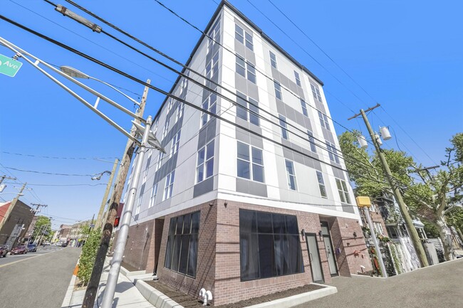 Building Photo - 30-32 McAdoo Ave
