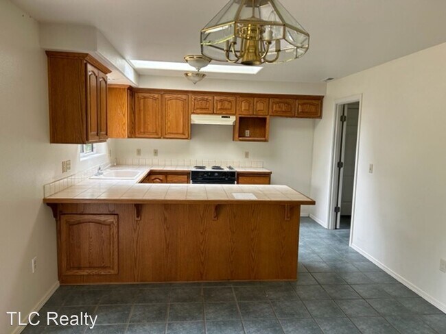 Building Photo - 3 br, 2 bath House - 72755 London Road