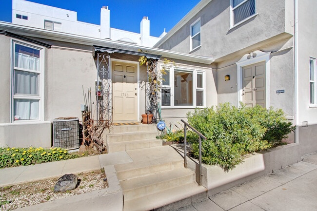 Building Photo - 1748 Glendon Ave