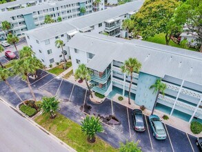 Building Photo - 1815 Sunny Dr