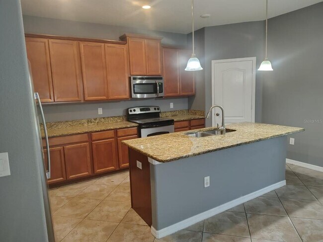 Foto del edificio - 2288 Grantham Ave