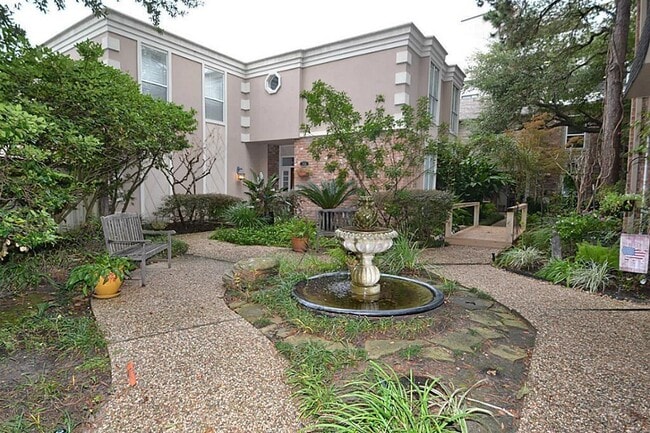 Building Photo - 15040 Kimberley Ct