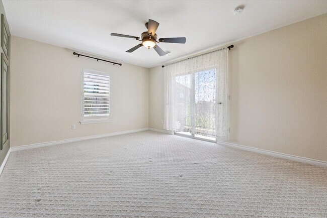 Building Photo - 9218 Viaggio Way