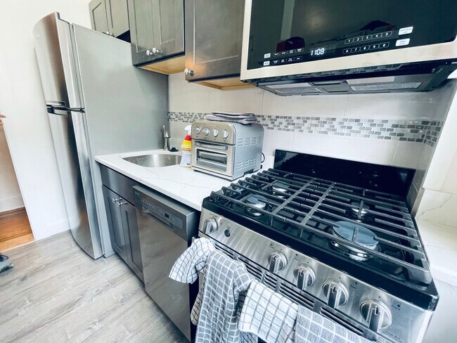 Foto del edificio - 4 Carol Ave