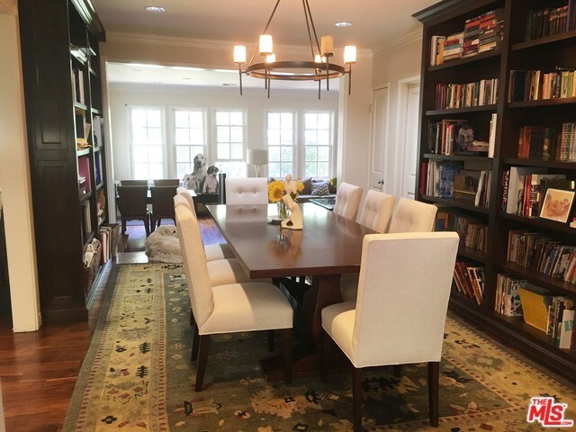 Foto del edificio - 160 N Bowling Green Way