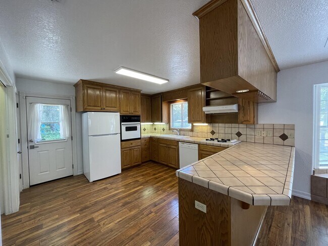Foto del edificio - 1515 Hemlock St