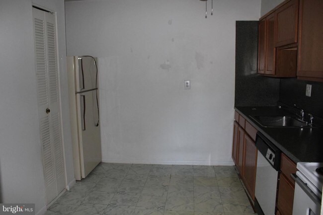 Foto del edificio - 400 Glendale Rd