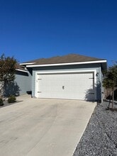 Building Photo - 604-606 Grayson Ln