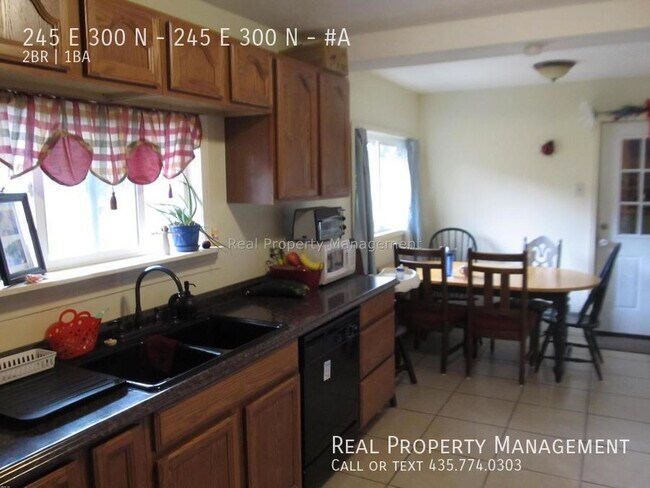 Building Photo - 245 E 300 N
