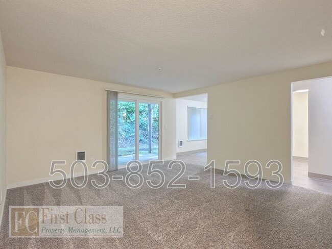 Building Photo - 3602 SW Beaverton Hillsdale Hwy